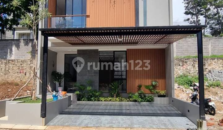 Rumah Brand New Setra Duta Strategis Lingkungan Nyaman