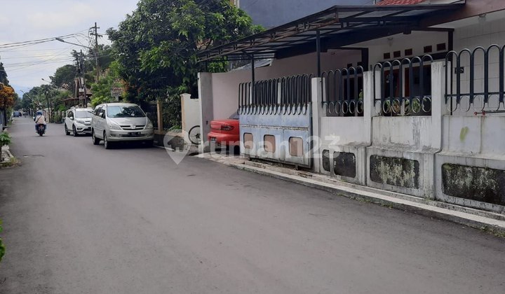 Rumah lama siap huni kembar sayap bkr murah strategis
