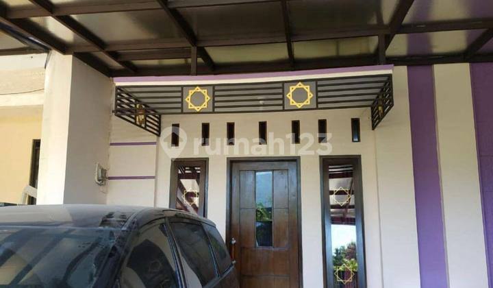 Affordable strategic flood-free house in Arcamanik, rarely available. 2