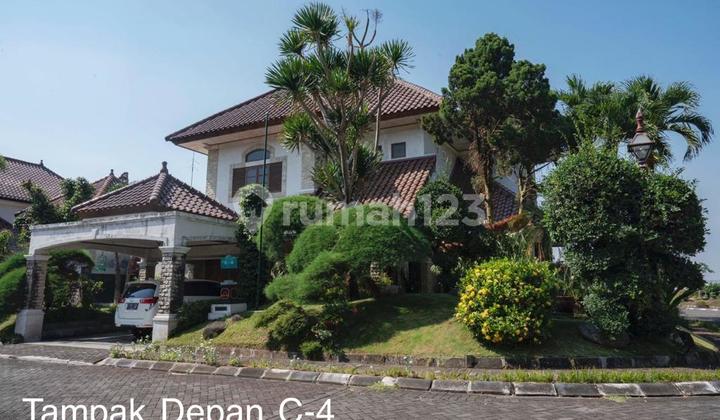 Rumah asri.tenang dn taman luas bisa bagi 2 rumah 4