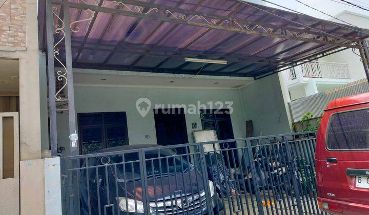 Rumah depan fasum 2 bebas bnjr dekat pintu tol 1