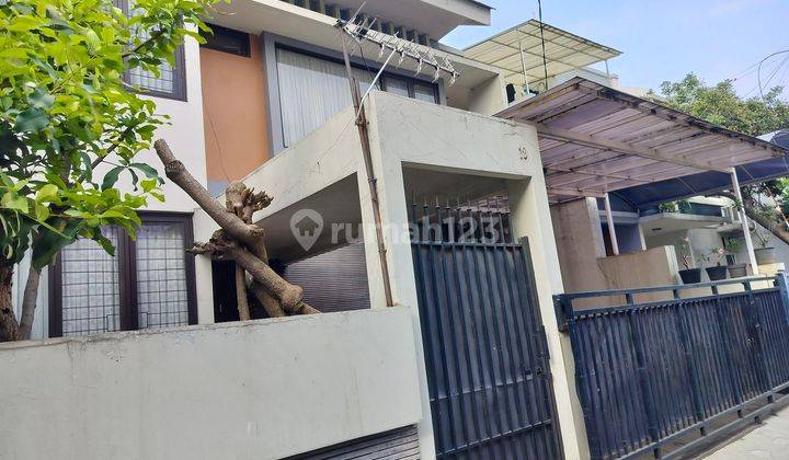 Rumah msh siàp huni 2 lnt lebar 9m Aman tidak bnjr 2