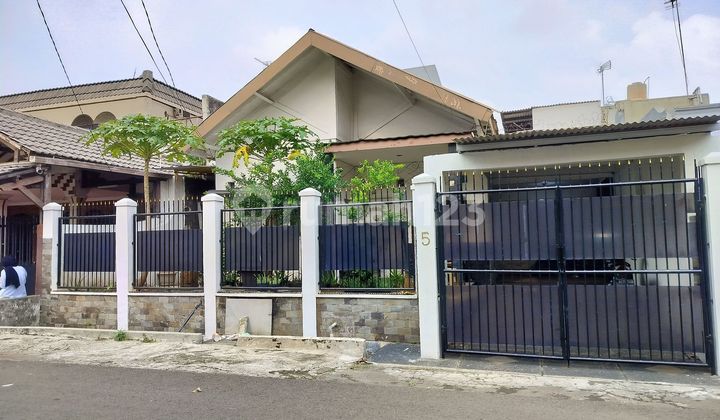 Rumah lama Jalan lebar Bisa Kantor Atau wisma Rumah lama Jalan lebar Bisa Kantor Atau wisma