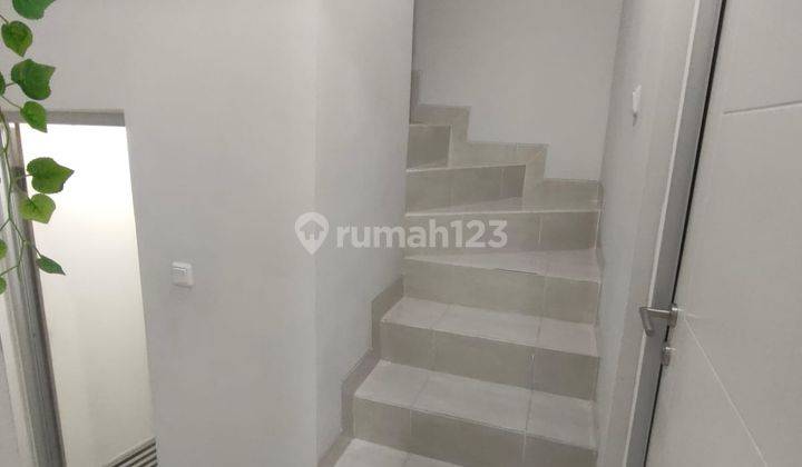 Turun Harga‼️dijual Rumah Gading Serpong Semi Furnish 1