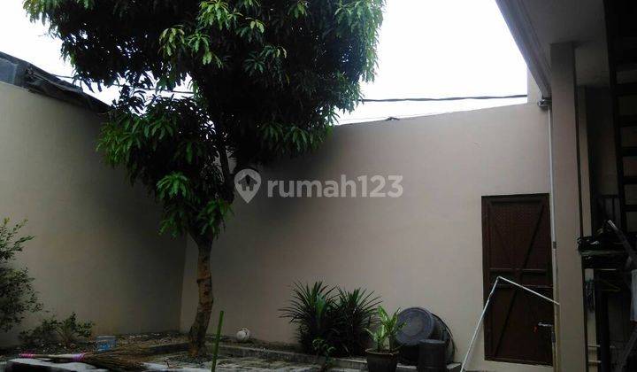 Rumah Dijual disewa Pinggir Jalan di Pamulang 7