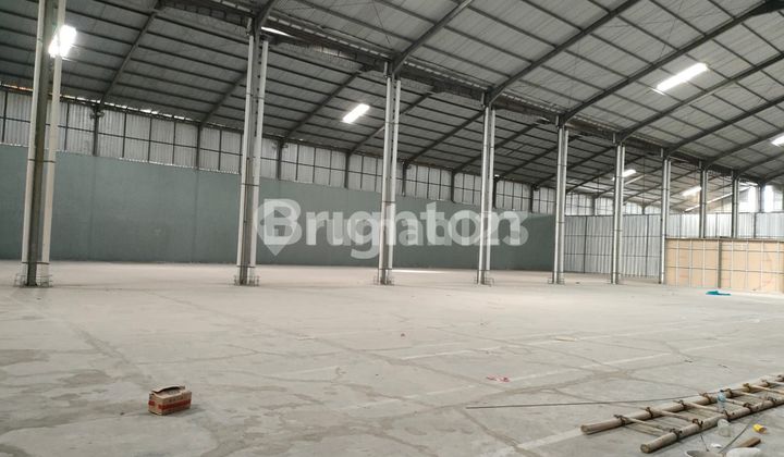 KOMPLEK PERGUDANGAN LUAS DI DAERAH SEWON BANTUL YOGYAKARTA