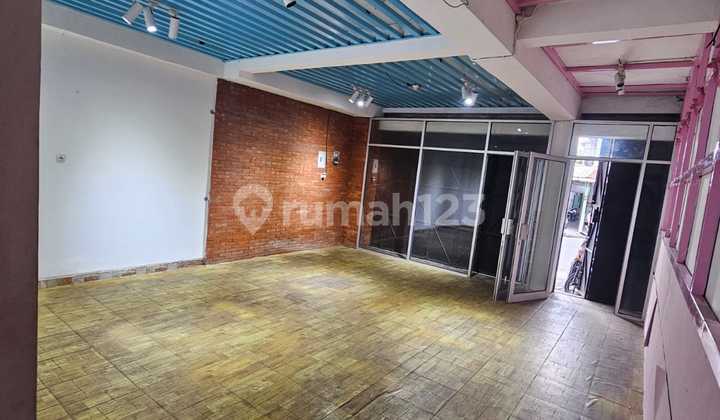 Ruko3 Lantai Jl Godean Sebelum Ringroad Gamping Sleman Yogyakarta