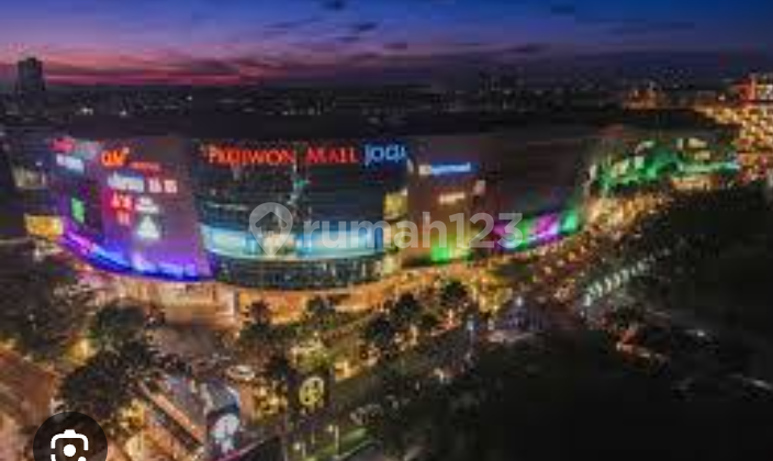 Rumah Lama Jati dan Marmer Furnish Lokasi Condongcatur Depok Sleman Yogyakarta 2