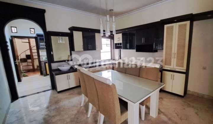 Rumah Mewah Jl Casa Crande Maguwoharjo Depok Sleman Yogyakarta 2