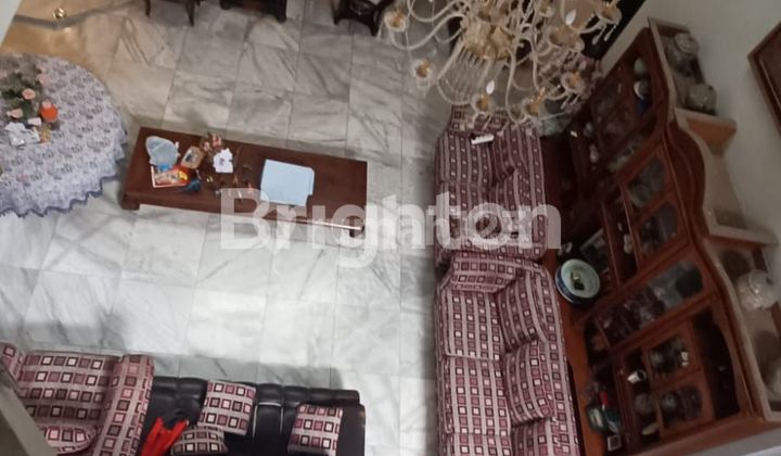 DI JUAL RUMAH MEWAH 2 LANTAI LETAK STRATEGIS DEKAT BALAI KOTA Di JL TIMOHO YOGYAKARTA 2