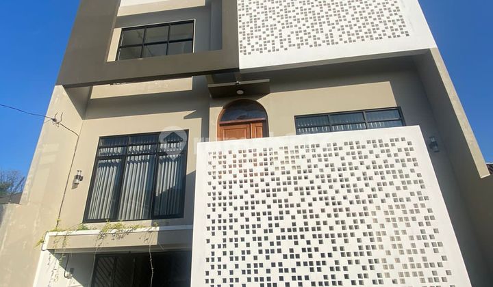 For Sale Beautiful 3-Story House Behind Hyatt Hotel Sendangadi Mlati Sleman Yogyakarta