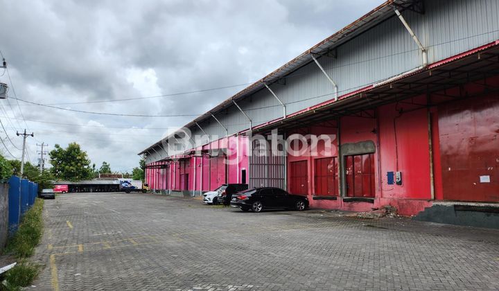 SPACIOUS WAREHOUSE COMPLEX IN SEWON AREA, BANTUL, YOGYAKARTA