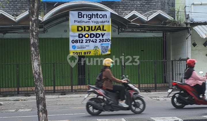 Strategic Shop House Location on Jl Bugisan, Wirobrajan, Patang Puluhan, Yogyakarta Strategic Shop House Location on Jl Bugisan, Wirobrajan, Patang Puluhan, Yogyakarta