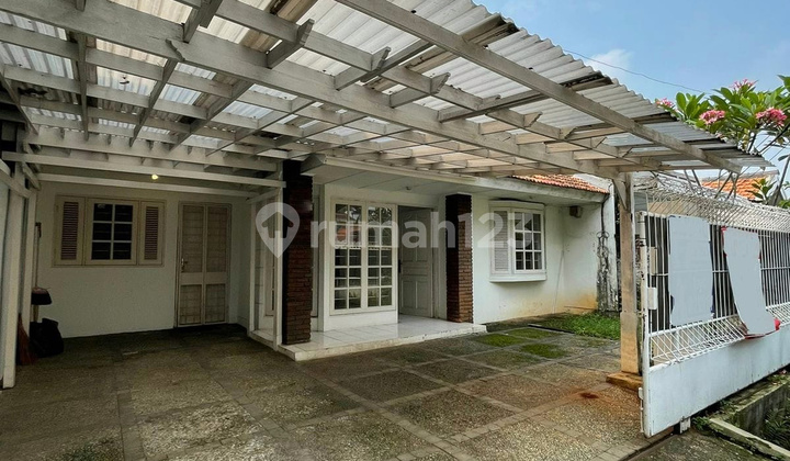  Rumah Bagus di Sektor 1 -  Bintaro sudah  SHM - Sertifikat Hak Milik