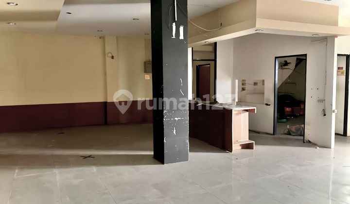 Shop House in South Bintaro, Jakarta, Excellent and Strategic Location with Freehold Title