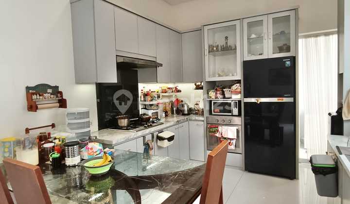 Rumah Bagus, Cantik, Strategis dan Semi Furnished sudah SHM di Pondok Ranji