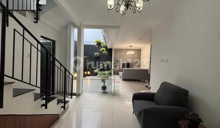 Nice and Strategic House in Bintaro (Semi Furnished)