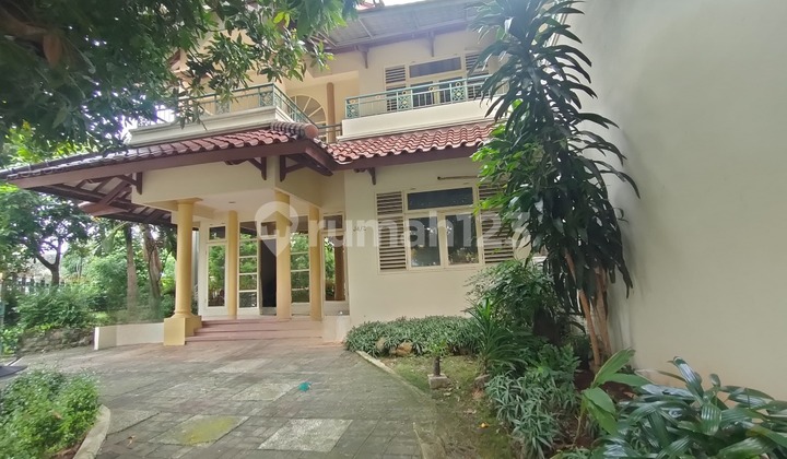 Beautiful and Strategic House in Bintaro Jaya, Already Has SHM. 2