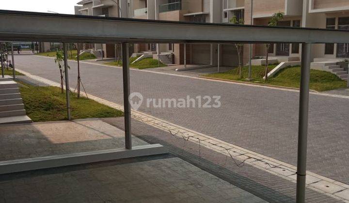 Rumah 12x30m2 2lt Golf Island Pantai Indah Kapuk Jakarta Utara 2