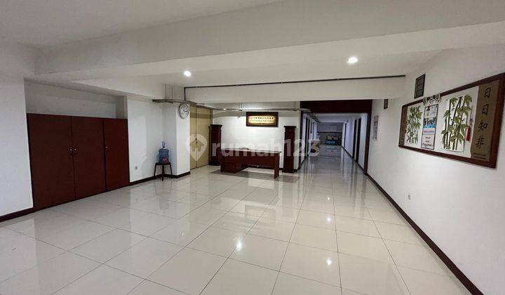 Gedung 19.5x19.m2 7lt Latumenten Grogol Jakarta Barat 1