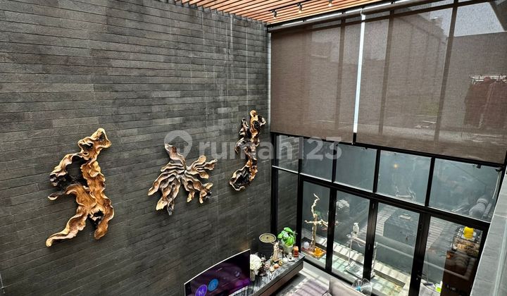 Price Drop For Sale 10x20m2 2-Story House in Alam Sutera, Tangerang, Banten