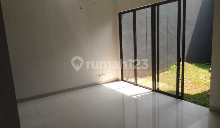 De Naara House, 2 Floors, De Park Area Bsd City and Strategic Location 2