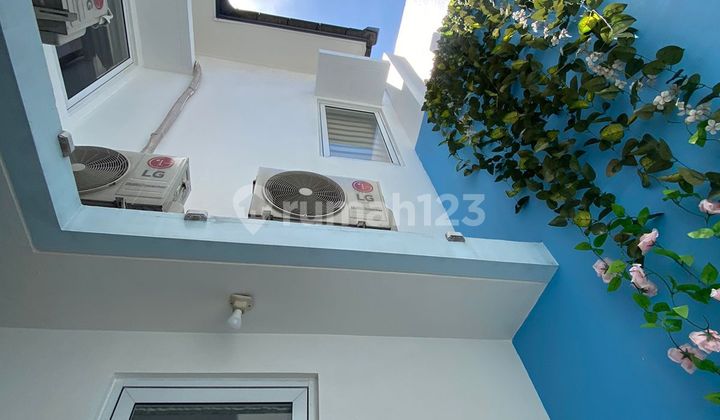 RUMAH CLUSTER VIVACIA AT THE EMINENT BSD CITY, LOKASI STRATEGIS 