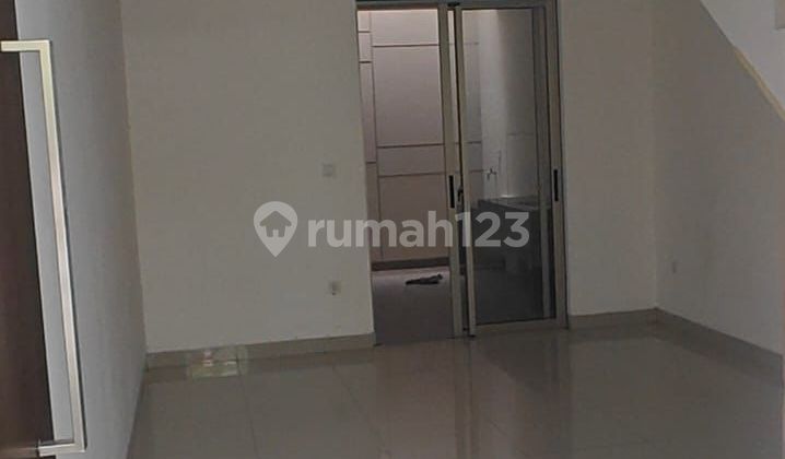 For Rent Stage 2 Boulevard Semi-Furnished 4.5X15 PIK2 House 2