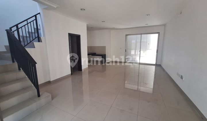 For Rent House Pik2 Size 6X15 Empty Good House in Pantai Indah Kapuk 2 2