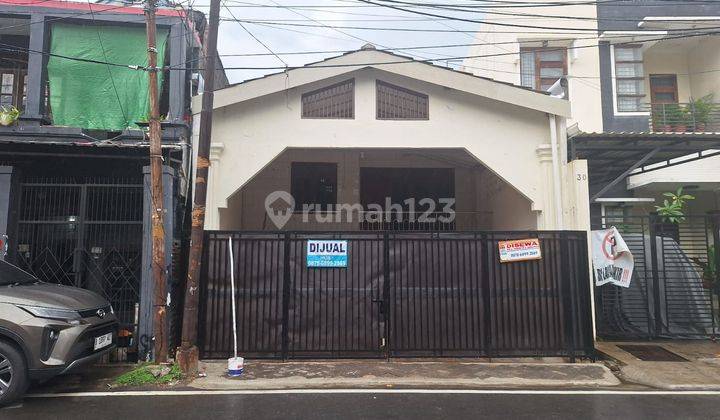 Di Jual Rumah 2 Lantai, Bangunan Baru, Lokasi Strategis Dekat Jalan Raya S Parman Slipi 1