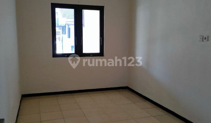 Disewakan Rumah di Kutisari Indah Siap Huni! Free nego 3