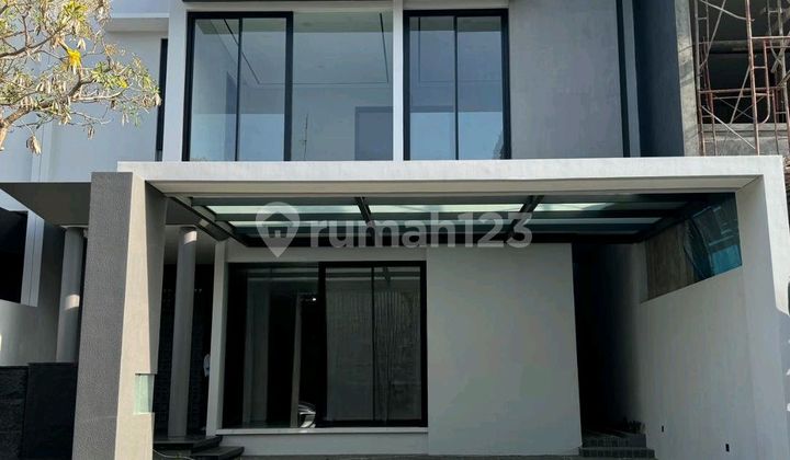 Rumah Modern Minimalis Baru