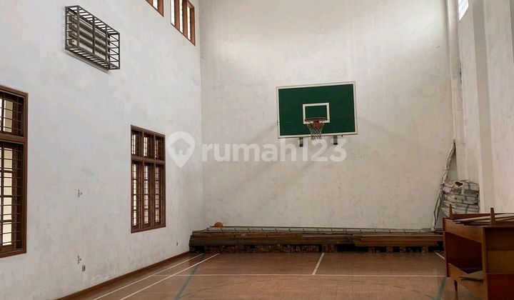 Dijual Rumah Terawat Terletak Di Kawasan Surabaya Pusat Bangunan 2.5 Lantai  2