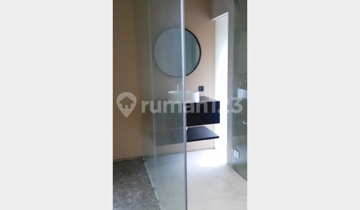 Rumah Baru Gress, 3 Lantai, Bagus & Strategis, Pakuwon Indah, SBY 2