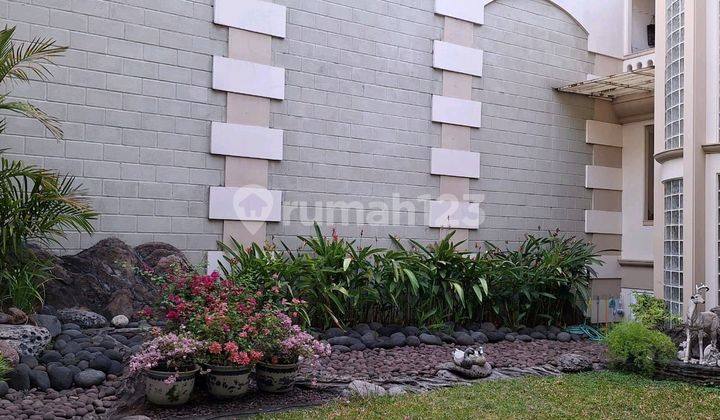 Rumah Mewah Design American Classic Style. Lokasi Strategis Hanya 1 Menit Ke Ciputra World Surabaya 2
