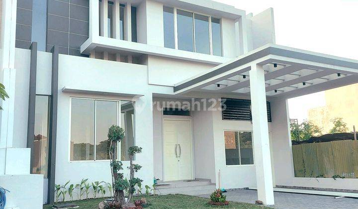 Rumah Baru Gress Minimalis Spacious Design - High Spec  1