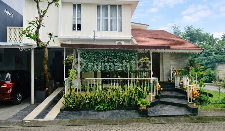 Rumah Hoek Asri Banyak Kamar Siap Huni di Emerald Bintaro Jaya - 8925