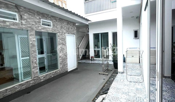 Quick Sale Spacious House in Pamulang - 9825Et