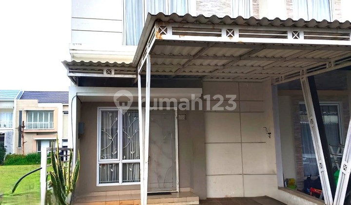 For Sale Quick Beautiful Neat House in The Paradise Resort City Ciputat -10039Et