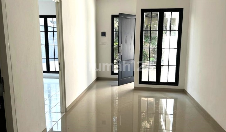 Di Jual Cepat Rumah Cantik di Pamulang - 9885Et 2