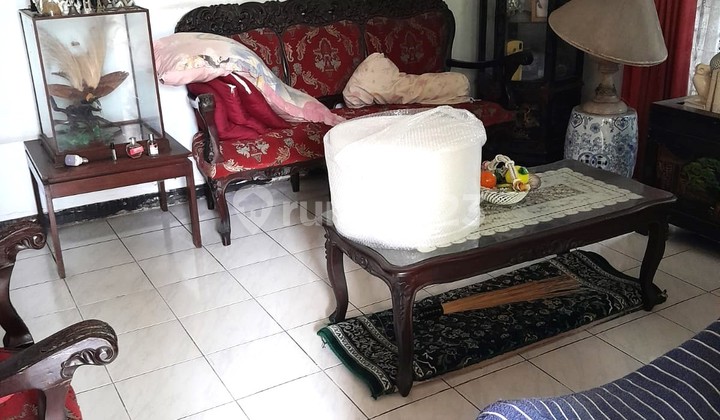 For Quick Sale Spacious and Lush House in Bintaro, South Jakarta - 9942Et 2