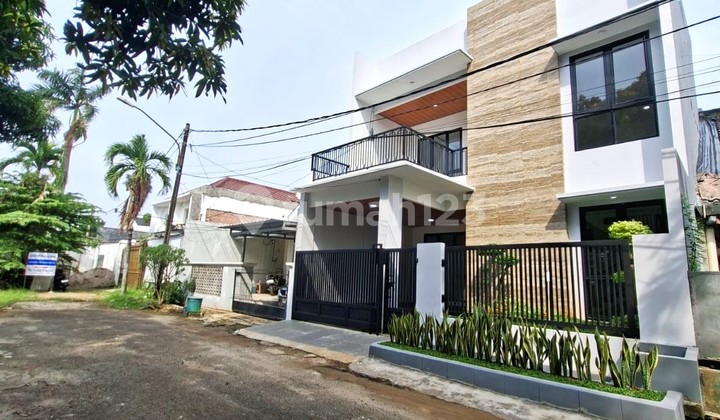Jual Rumah Modern Minimalis Banyak Cahaya di Graha Bintaro Tangerang Selatan - 8605 2