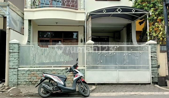 Rumah Siap Huni Akses 2 Mobil Leluasa 500m dari Gateway Pasteur Rumah Siap Huni Akses 2 Mobil Leluasa 500m dari Gateway Pasteur