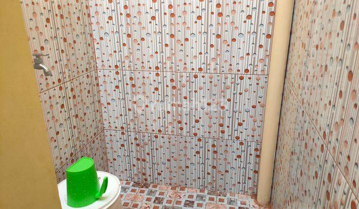 kamar mandi rumah dalam cluster permata cimahi