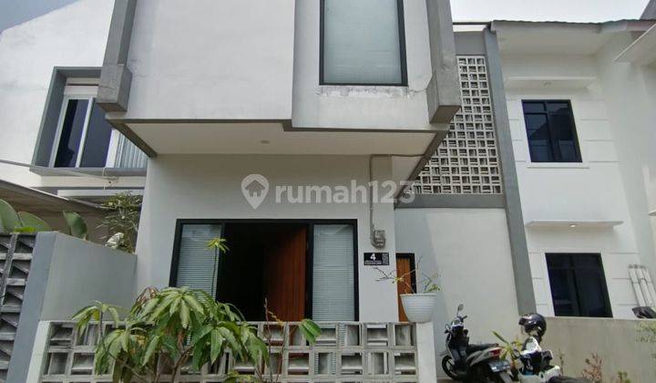 Dijual Cepat Rumah Bagus 2 Lantai + Rooftop Di Cisaranten 1