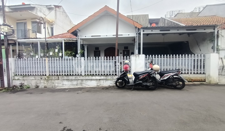 Quick Sale House in Sekelimus Buahbatu Near Mayapada Quick Sale House in Sekelimus Buahbatu Near Mayapada