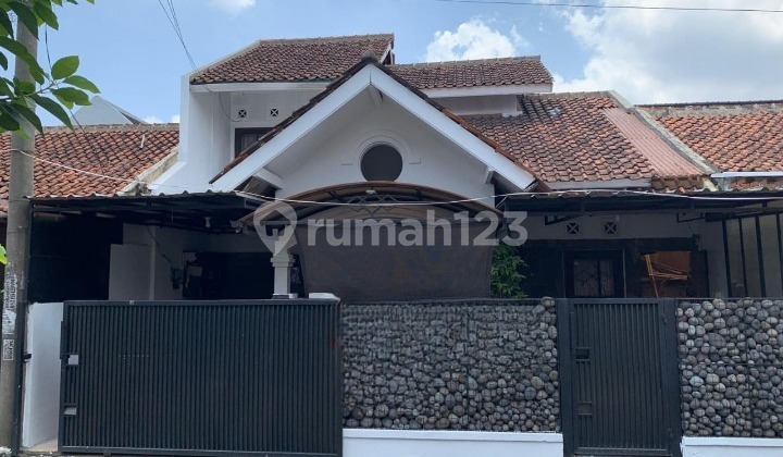 Cheap House For Sale in Antapani Complex, Bandung City