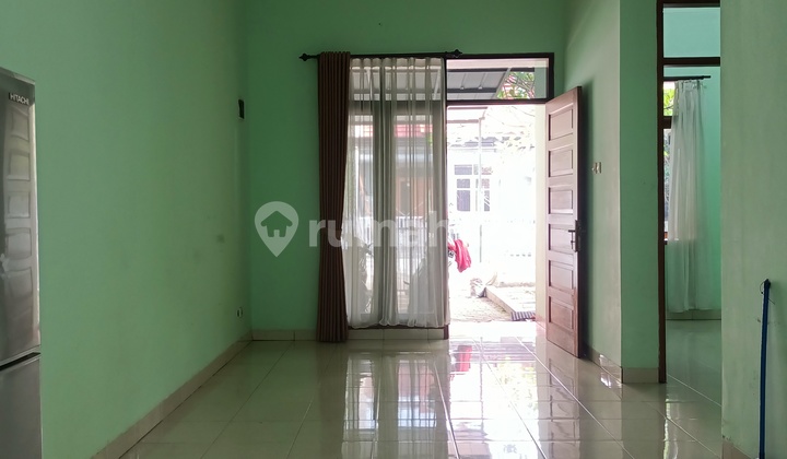 Disewakan Rumah Bagus Dalam Komplek Besar Antapani 2