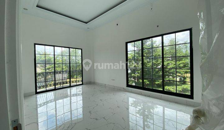 Rumah Mewah Type Classic  Di Sentul City 2