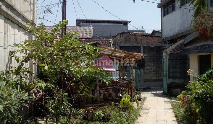 Dijual Rumah Tua Tanah Gang Tirta I 10